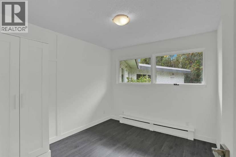 5009 41 Street Close — photo 25 of 40