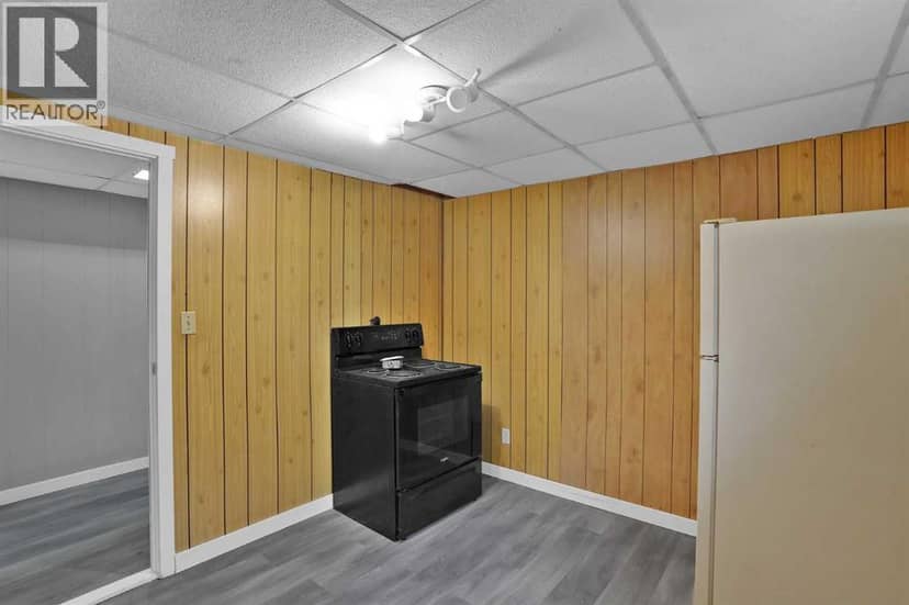 5009 41 Street Close — photo 34 of 40