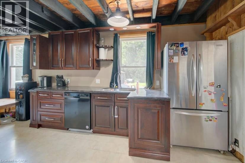 154 EVERT Street — photo 11 of 35