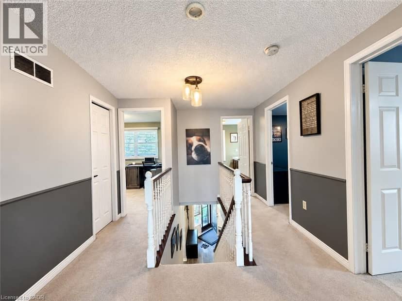 35 GERALD Crescent — photo 22 of 40