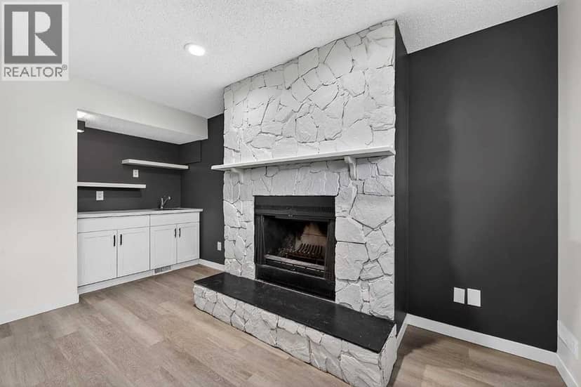 1091 Berkley Drive NW — photo 23 of 30