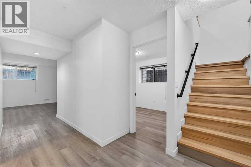 1091 Berkley Drive NW — photo 18 of 30