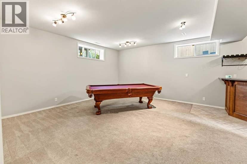 151 Kirton Close — photo 35 of 40