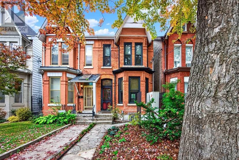 44 Russell Street — photo 38 of 38