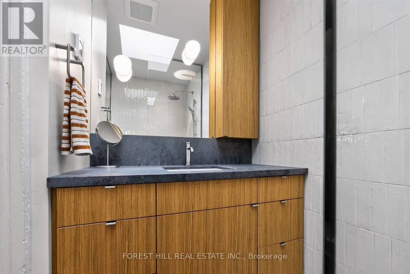 44 Russell Street — photo 27 of 38