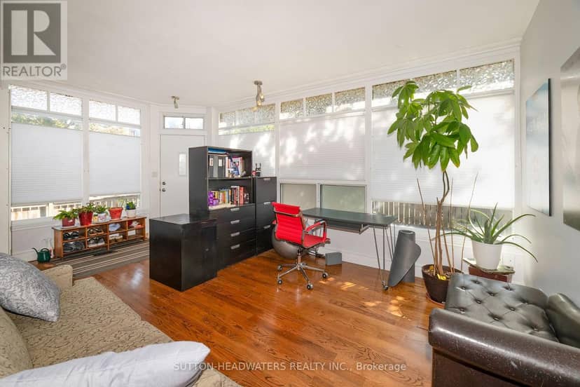 106 Barton Avenue — photo 11 of 40