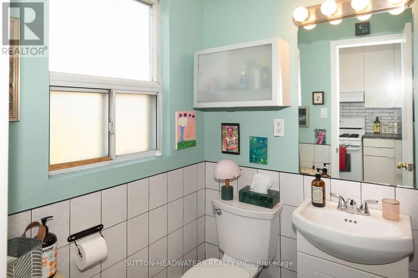 106 Barton Avenue — photo 38 of 40