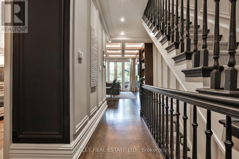 128 Collier Street — photo 5 of 40