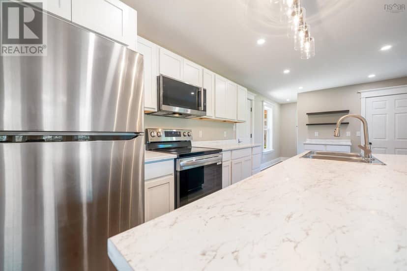 6 Hamilton Avenue — photo 14 of 40