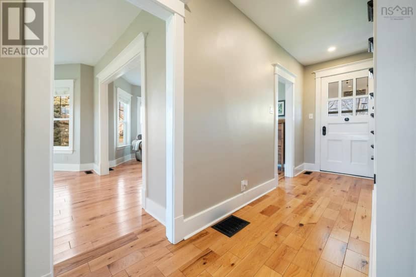 6 Hamilton Avenue — photo 26 of 40