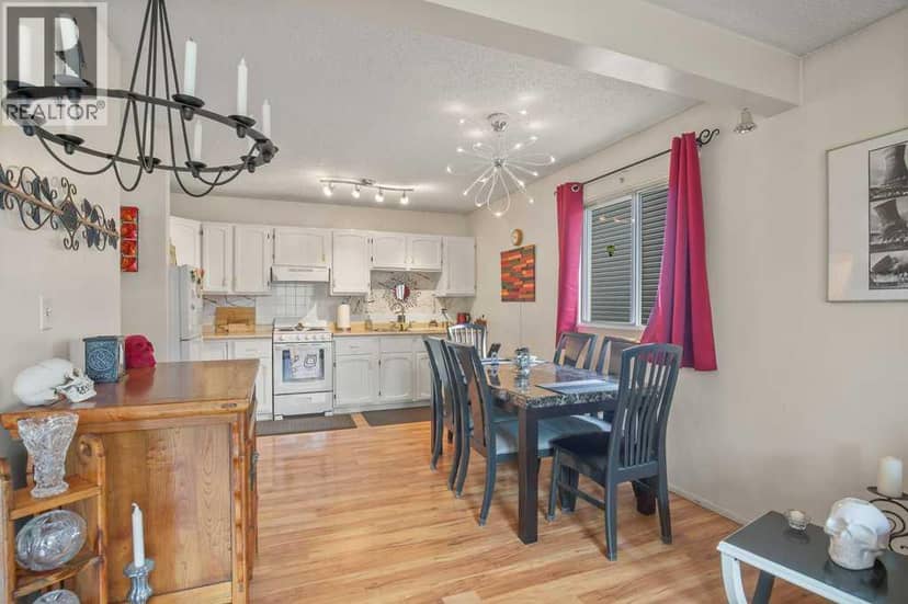 4639 48 Street — photo 20 of 40