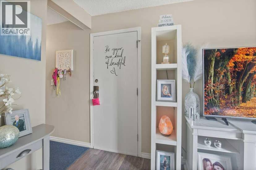 4639 48 Street — photo 27 of 40