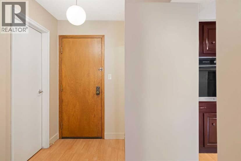 105, 345 4 Avenue NE, Calgary, photo 5