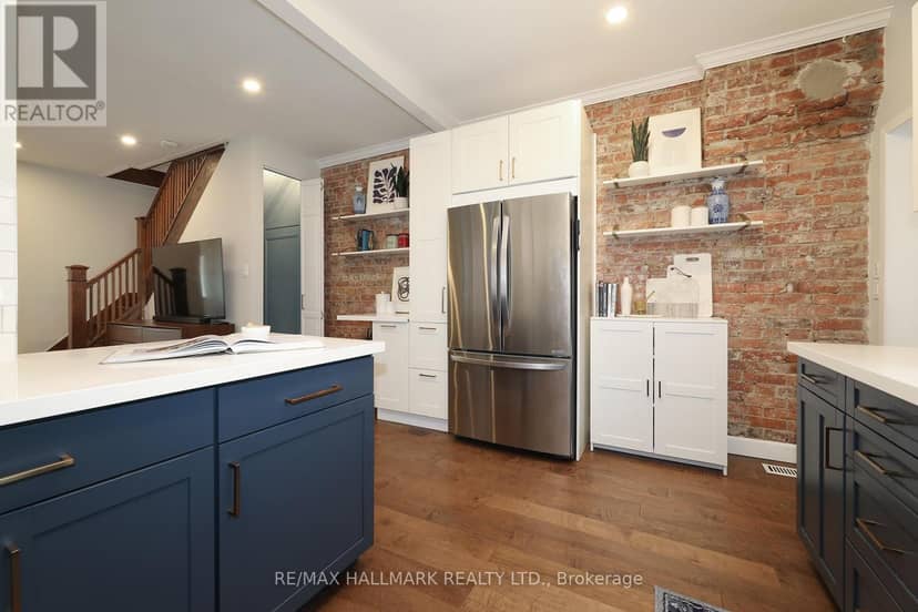 701 Greenwood Avenue — photo 13 of 38