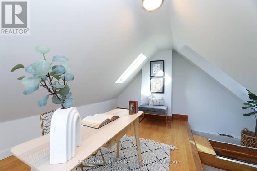 701 Greenwood Avenue — photo 27 of 38