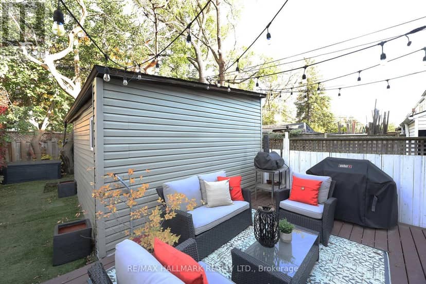 701 Greenwood Avenue — photo 36 of 38