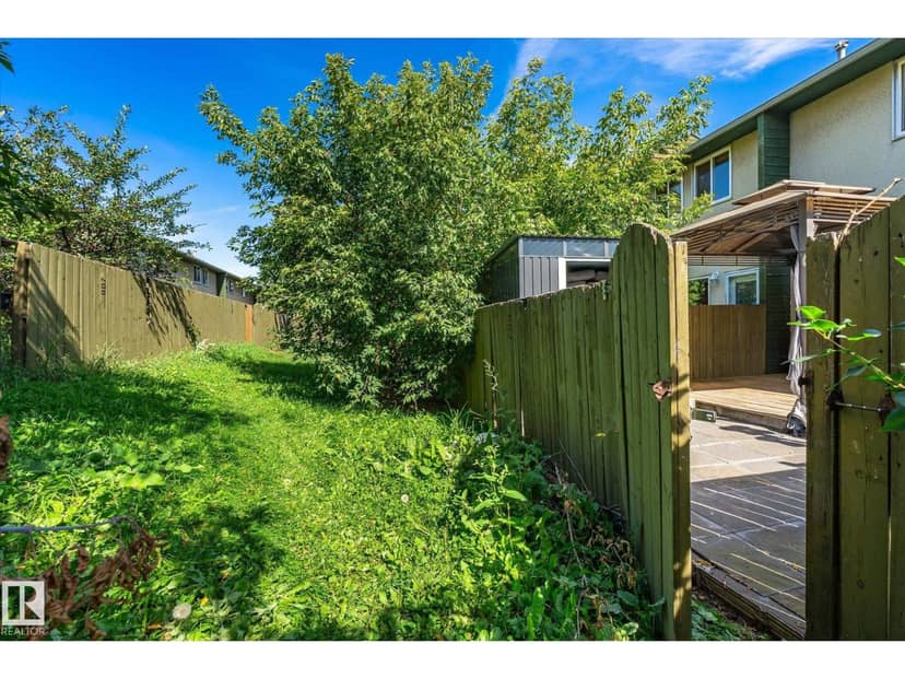 790 Abbottsfield Rd NW — photo 31 of 40