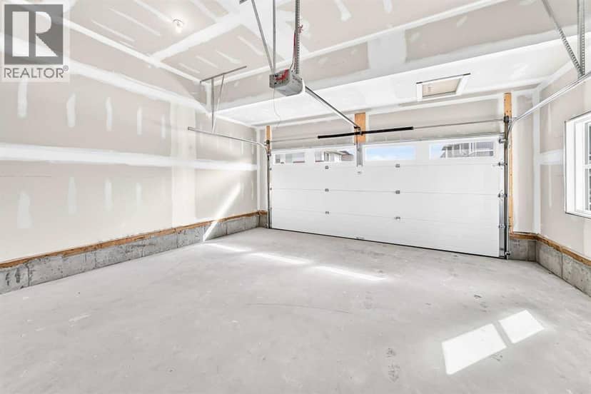 2084 Lancaster Heights SE — photo 32 of 35