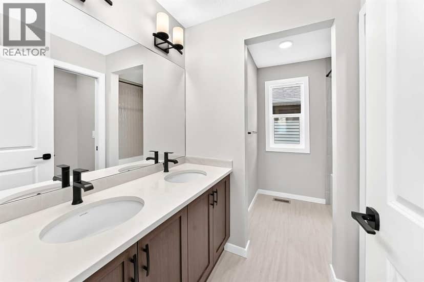 2084 Lancaster Heights SE — photo 23 of 35