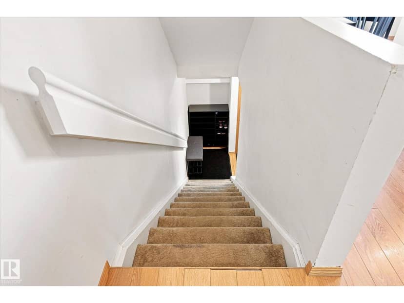 790 Abbottsfield Rd NW — photo 23 of 40
