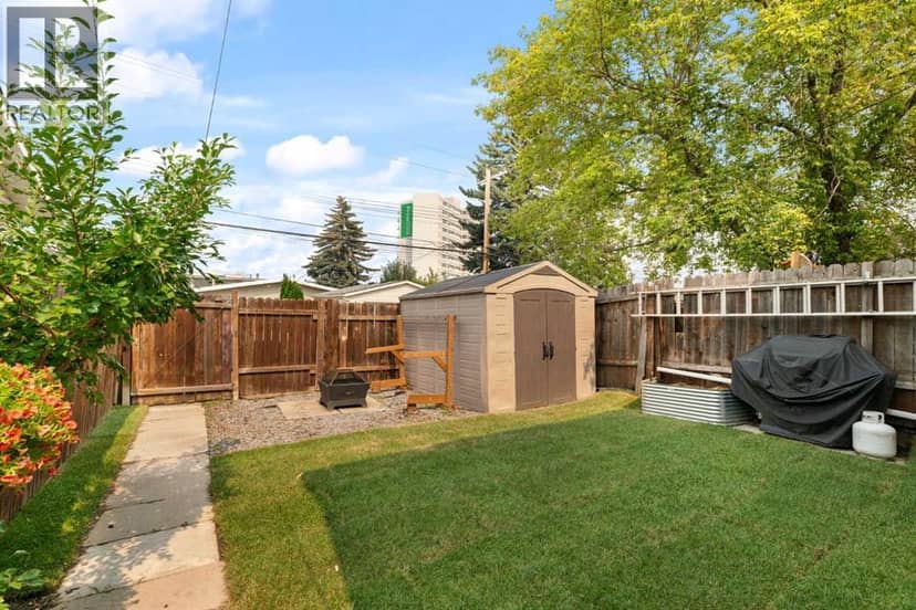 726 68 Avenue SW — photo 39 of 40