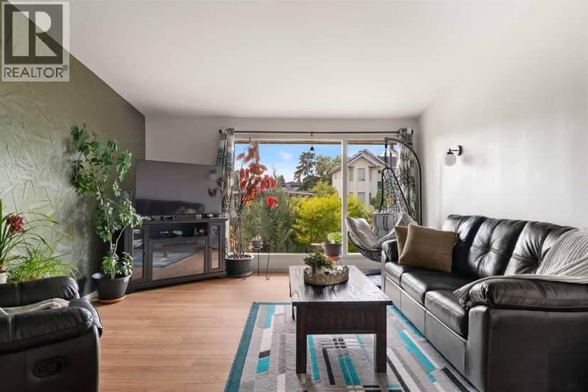726 68 Avenue SW, Calgary, photo 6