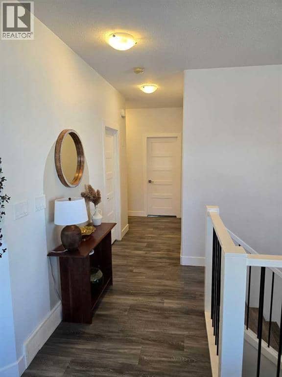 805 Sunset Place, Picture Butte, photo 7