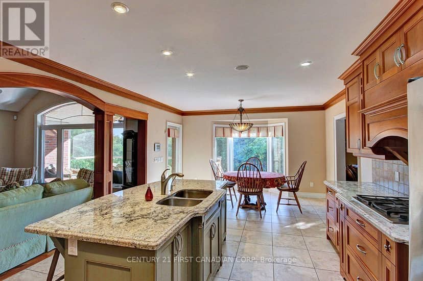 581 Plane Tree Drive — photo 15 of 40