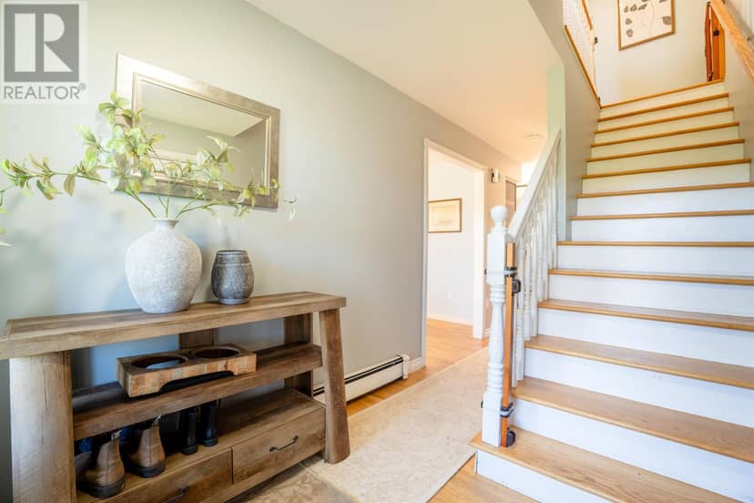 113 GREENSVIEW Drive — photo 28 of 40