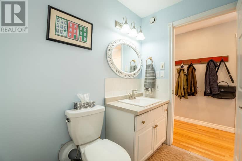 113 GREENSVIEW Drive — photo 27 of 40