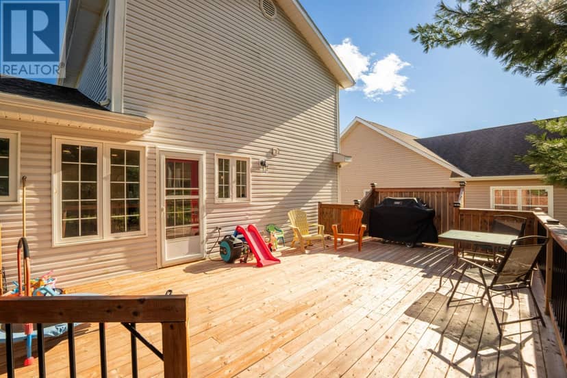 113 GREENSVIEW Drive, Stratford, photo 8