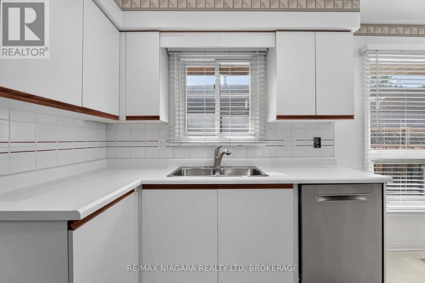 7725 Swan Street — photo 10 of 25