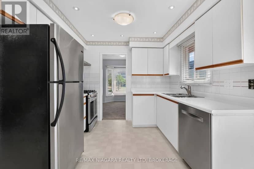 7725 Swan Street — photo 9 of 25