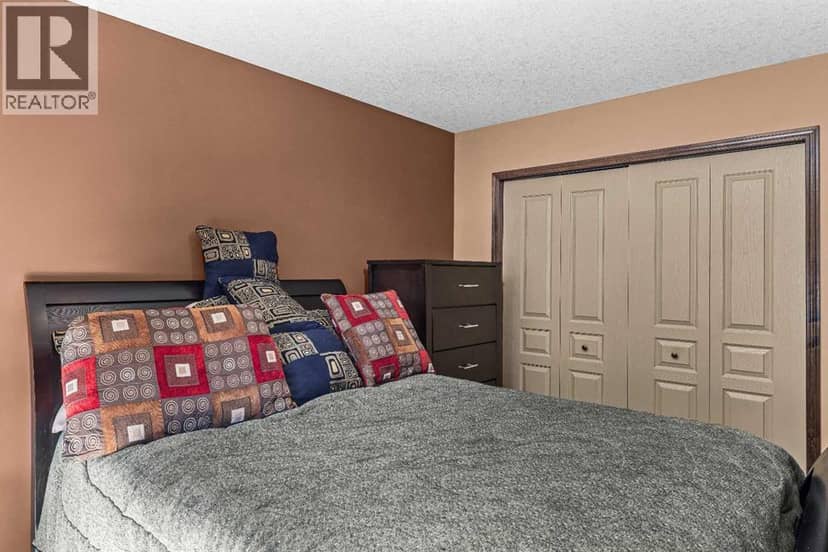 202, 108 Armstrong Place — photo 32 of 40