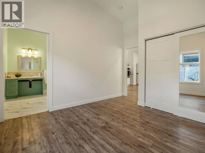 2220 23 Avenue — photo 30 of 40