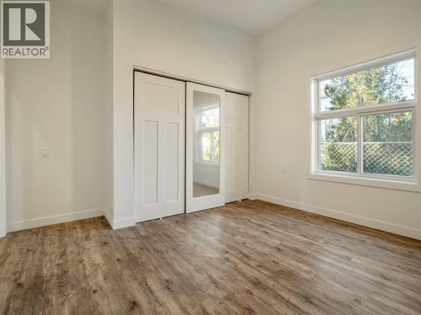 2220 23 Avenue — photo 35 of 40