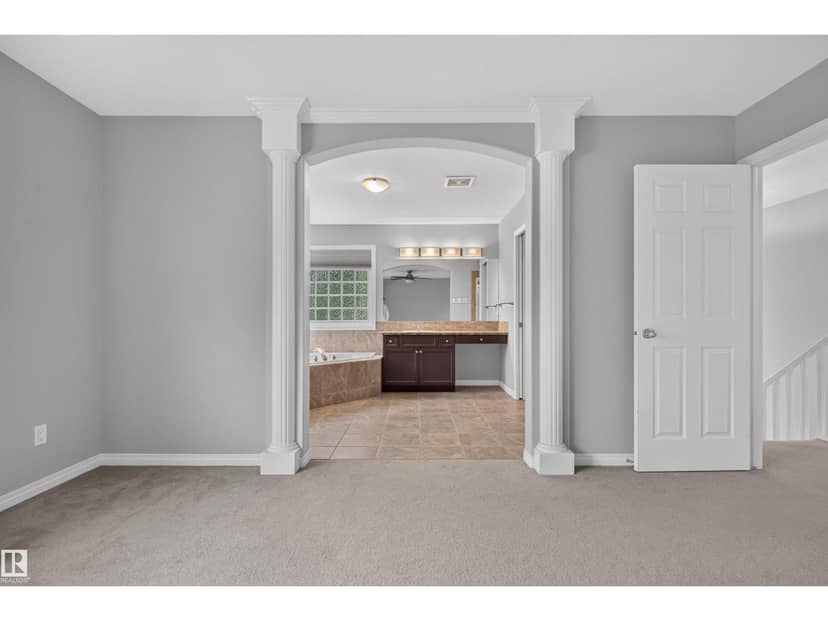 11910 93 ST NW — photo 33 of 40