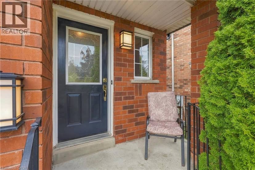 5169 DES JARDINES Drive, Burlington, photo 3