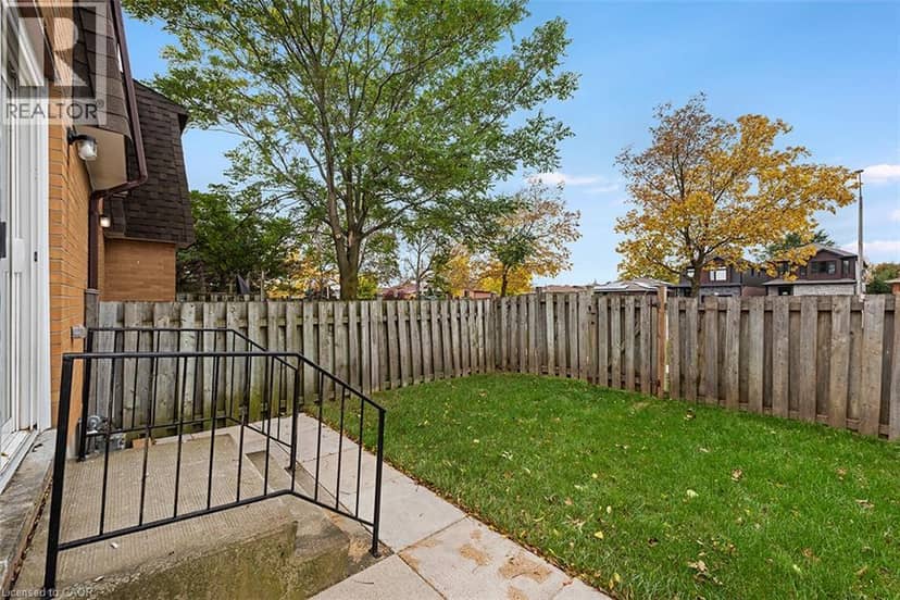 20 ANNA CAPRI Drive Unit# 3, Hamilton, photo 4