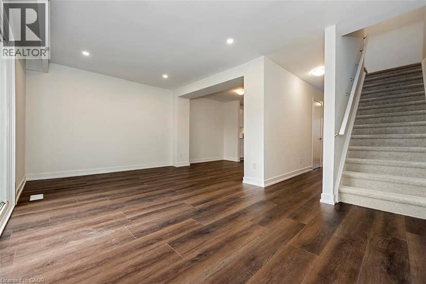 20 ANNA CAPRI Drive Unit# 3 — photo 20 of 31