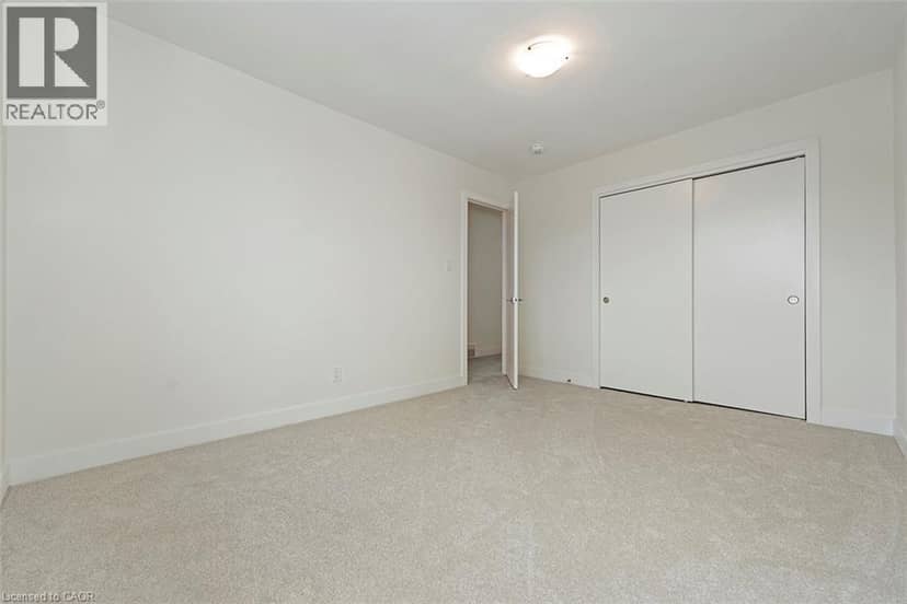 20 ANNA CAPRI Drive Unit# 3 — photo 23 of 31