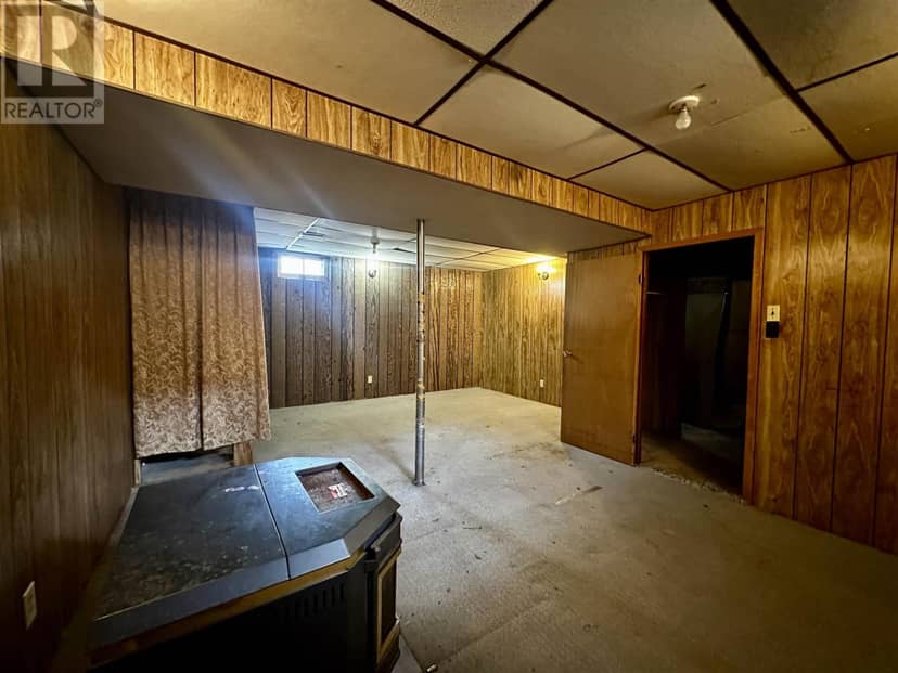 12 Lauzon Cres — photo 17 of 23