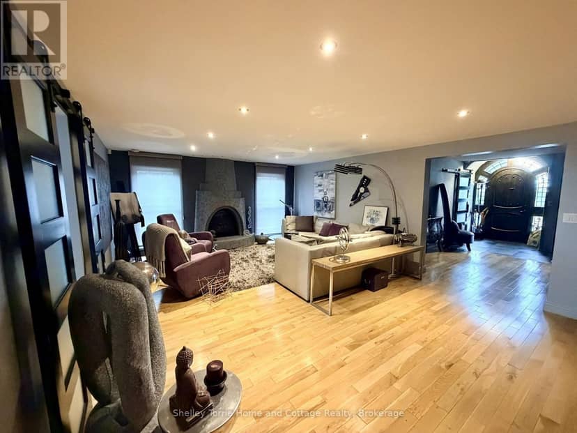 515 Bay Street — photo 17 of 40