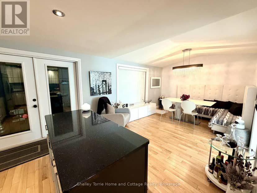 515 Bay Street — photo 21 of 40