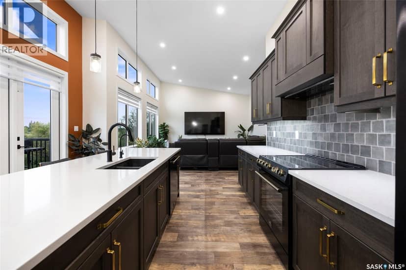 502 Daniel AVENUE — photo 14 of 40