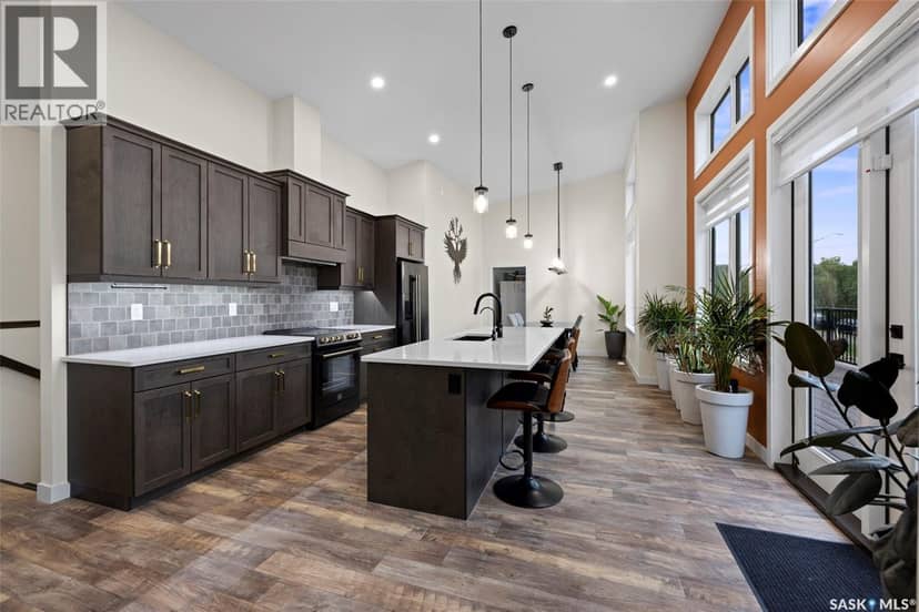 502 Daniel AVENUE — photo 19 of 40