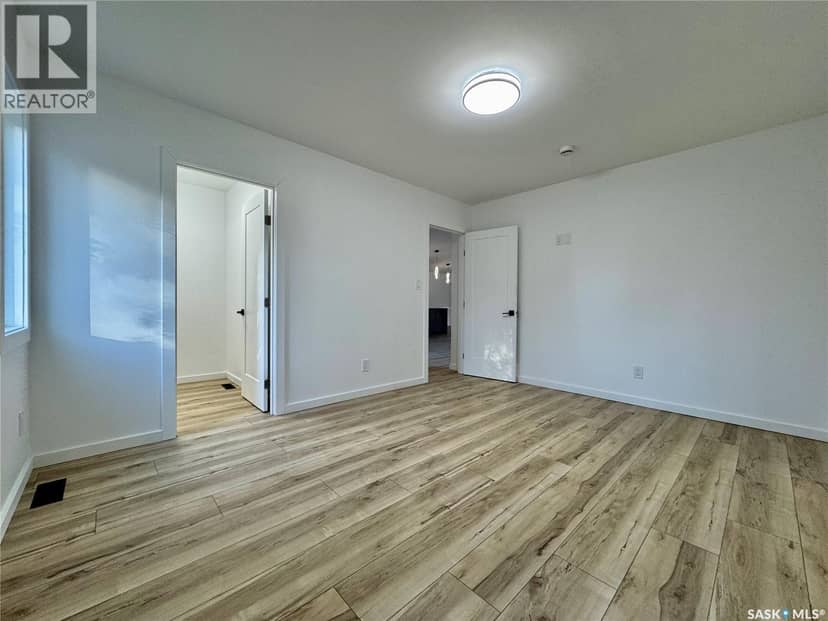 43 Franklin AVENUE — photo 33 of 40