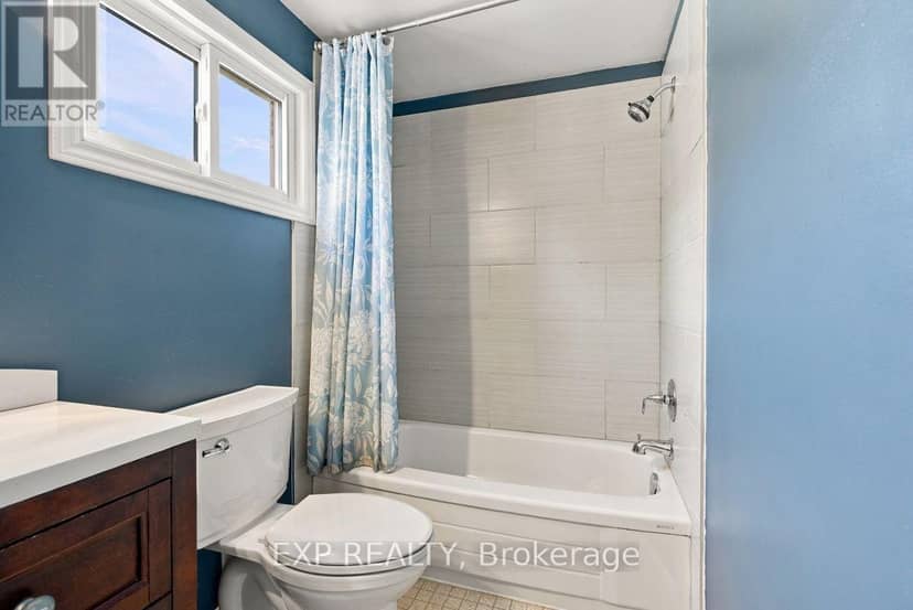 147 Walmer Gardens — photo 23 of 37