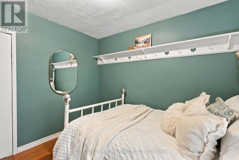 709 Athol Street — photo 17 of 40