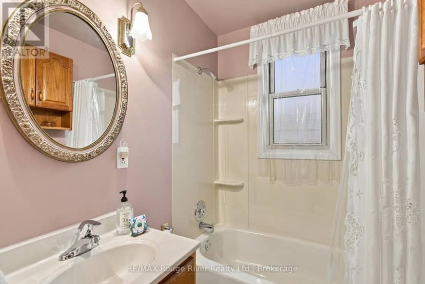 709 Athol Street — photo 18 of 40